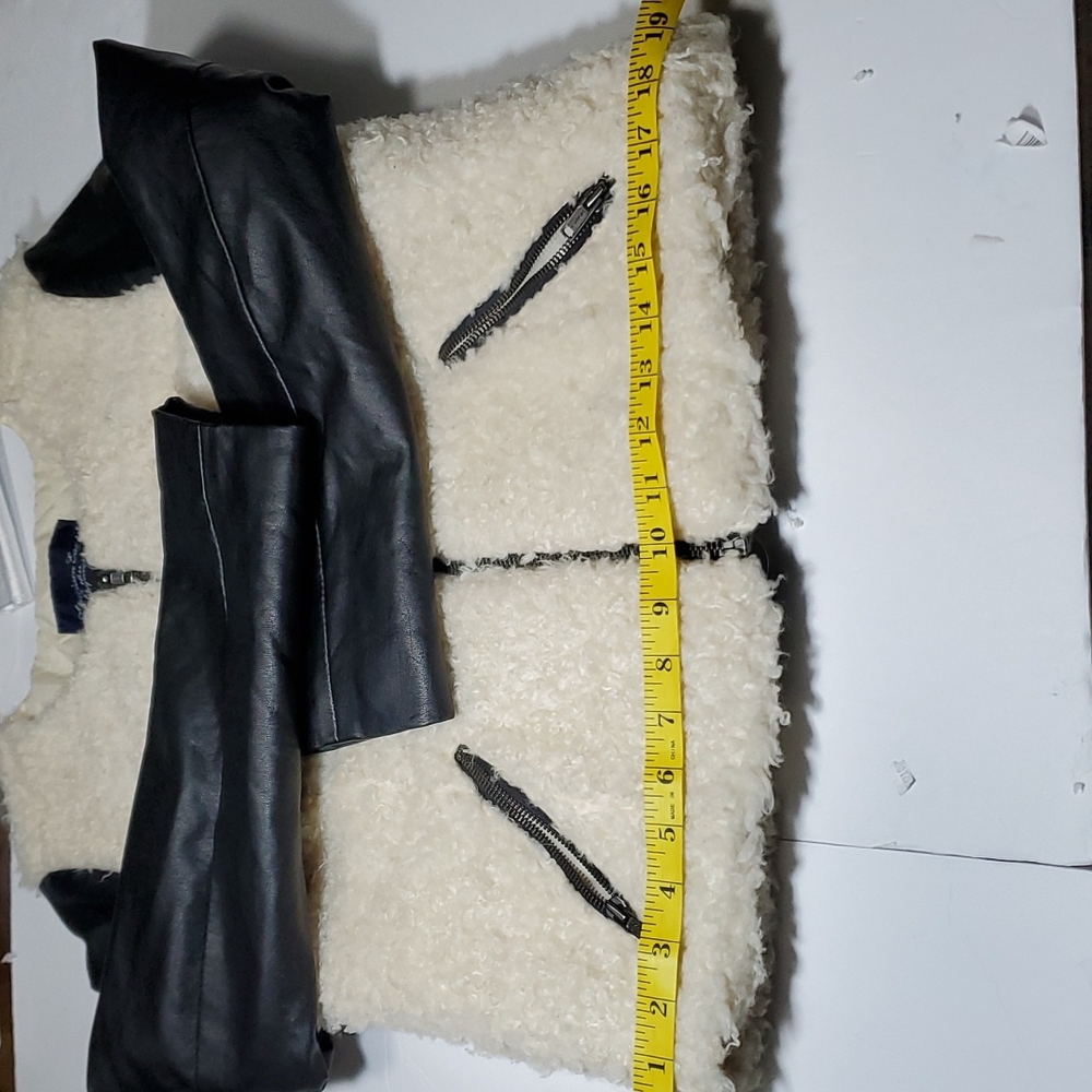 American Eagle  Outfitters size M/M Excellent conditions - Picture 3 of 17